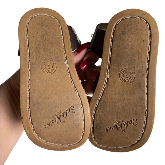 The Salt Water Brown Sandal  Size 7 - Picture 4 of 7